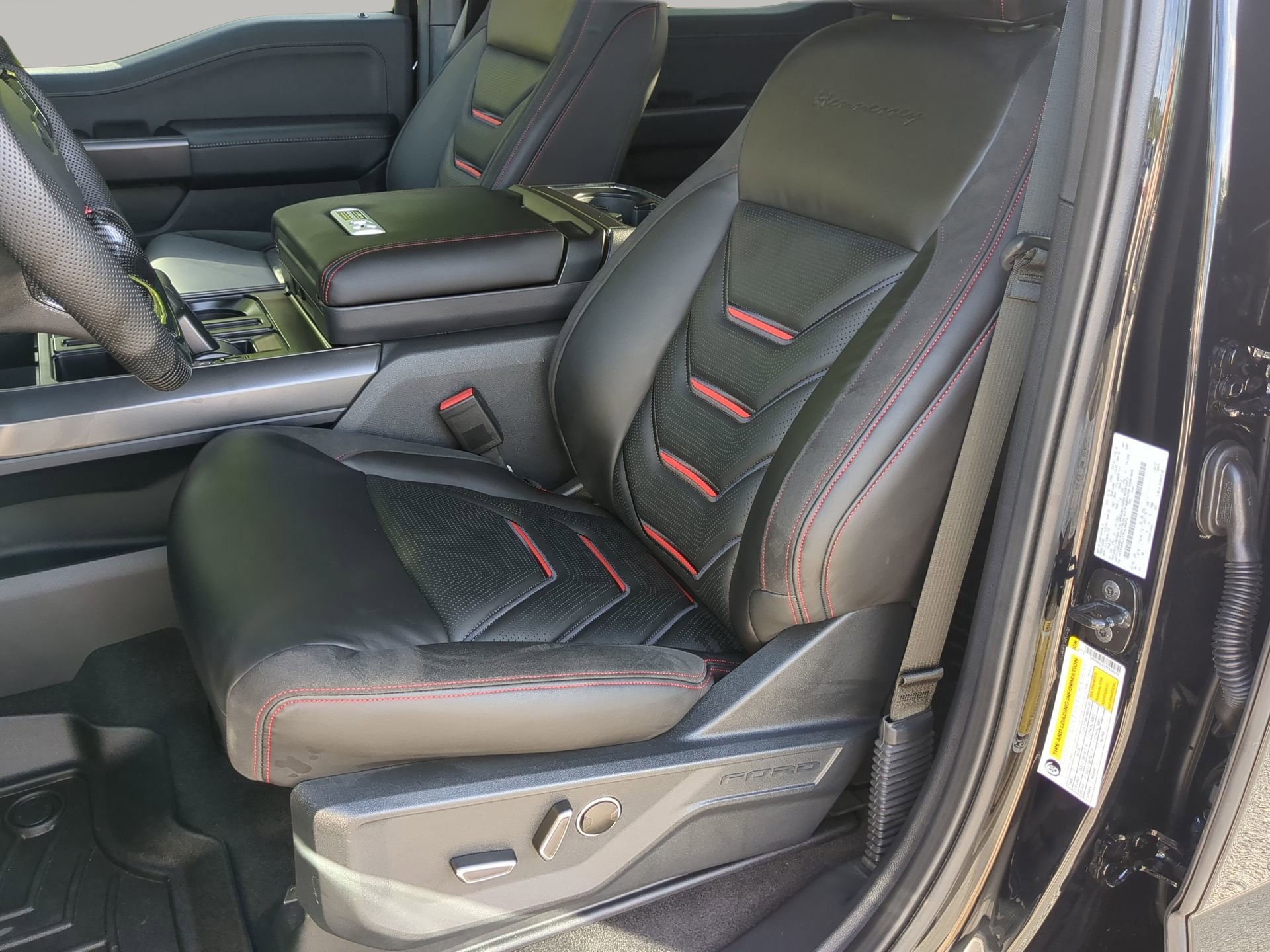 New 2026 Ford F150 Lariat w/ Equipment Group 502A High image 60