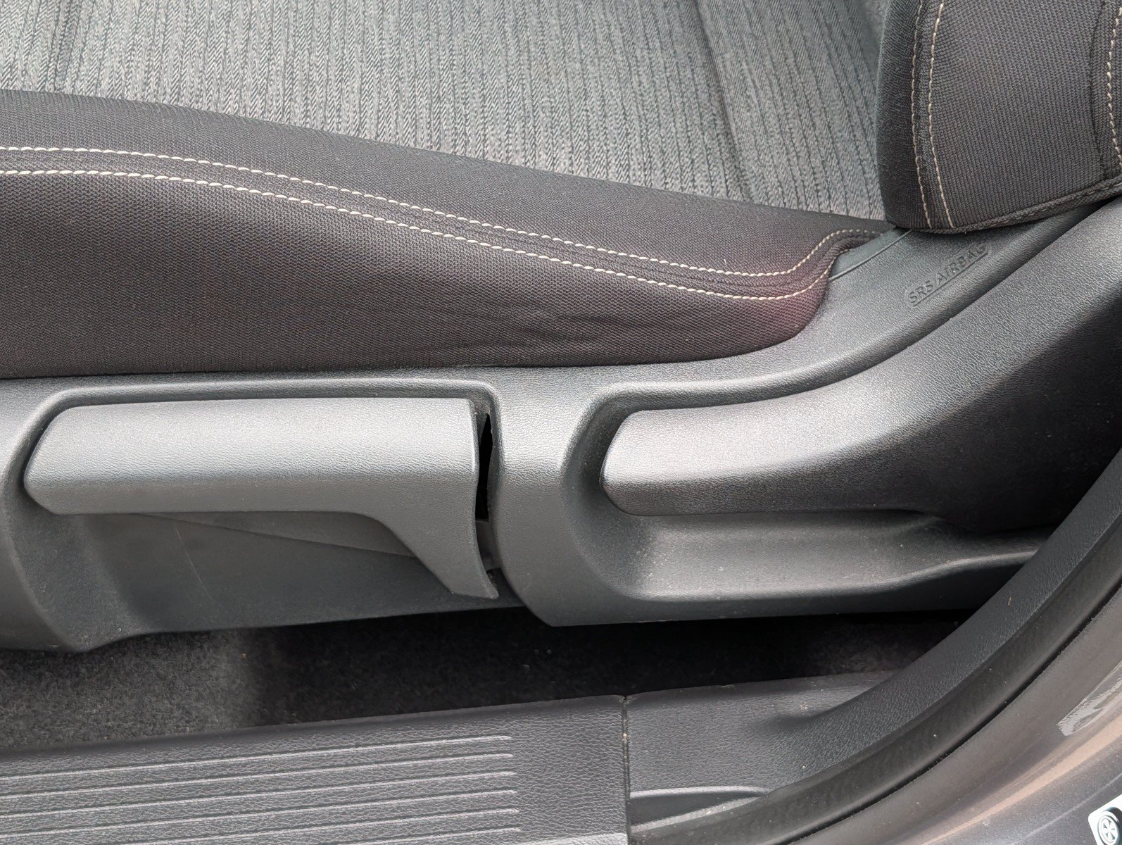 Used 2021 Nissan Rogue S AWD/4WD image 13
