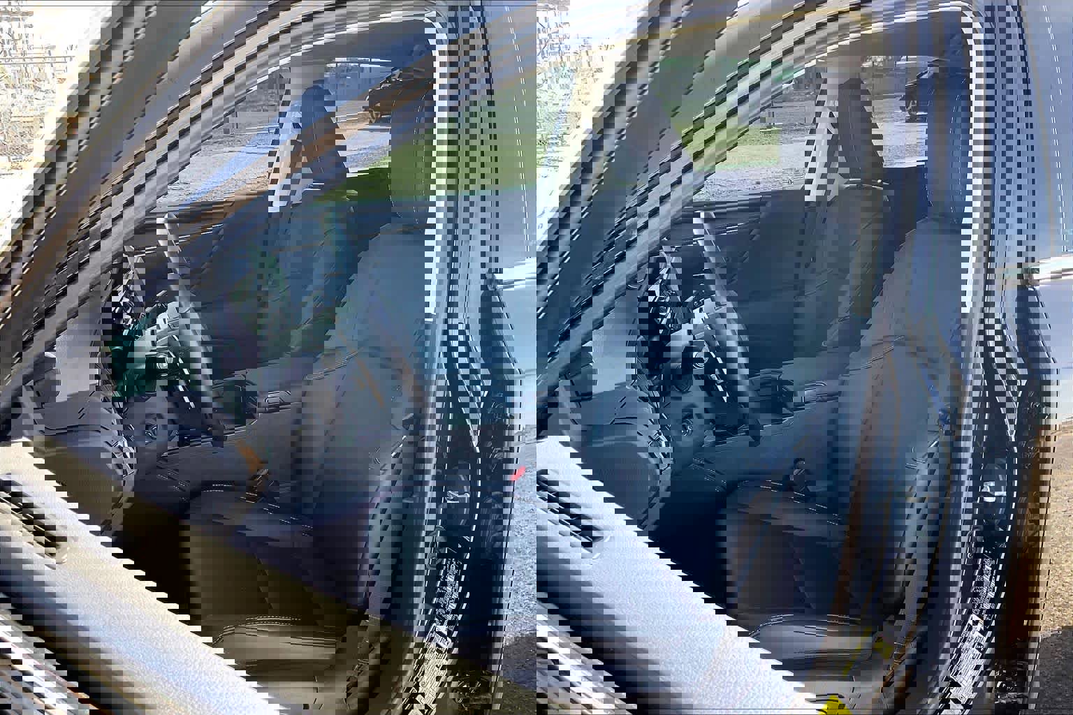 Used 2025 Lexus ES 300h w/ Premium Package image 7