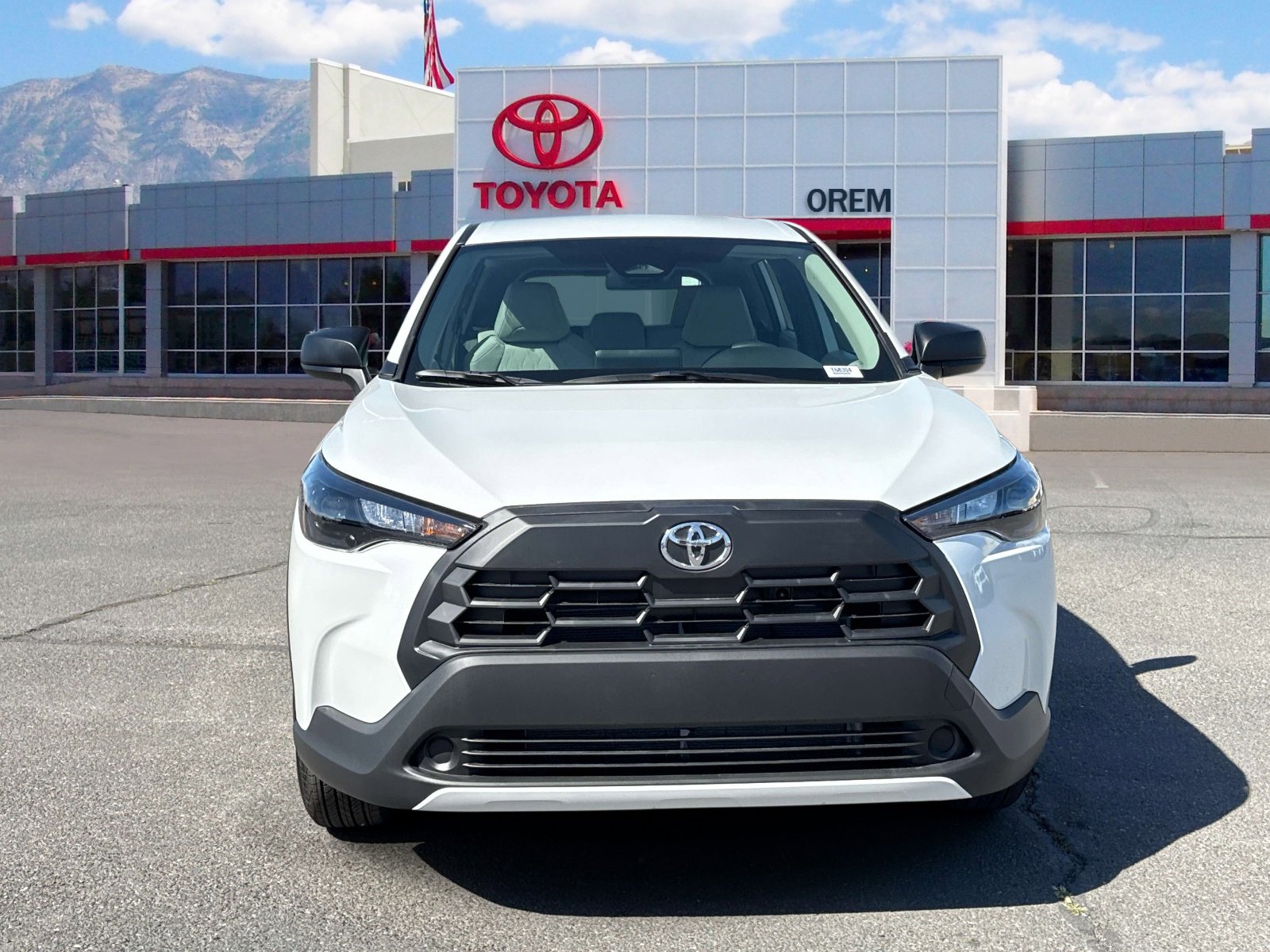 New 2026 Toyota Corolla Cross L image 2