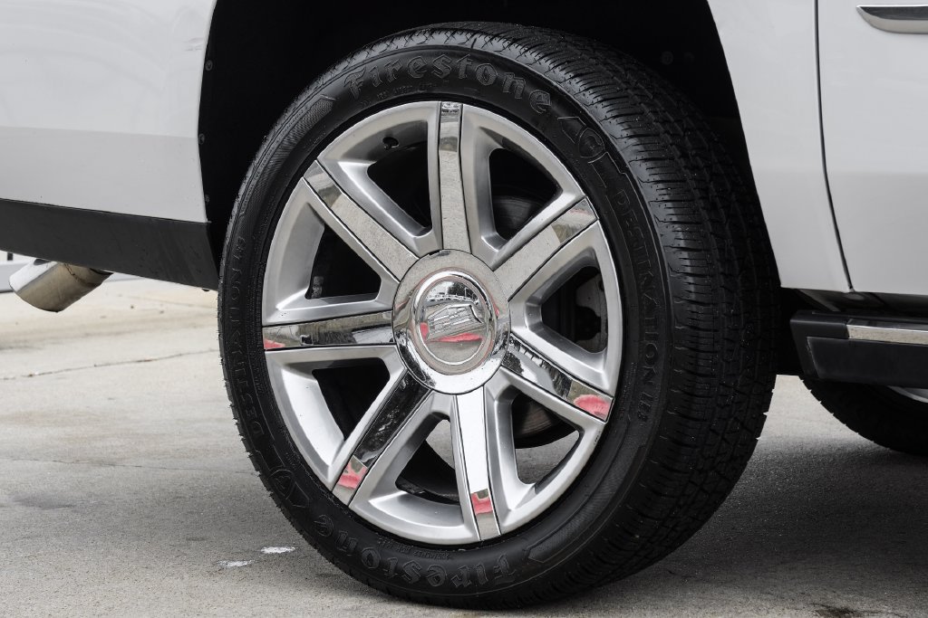 Used 2019 Cadillac Escalade ESV Premium Luxury RWD image 61
