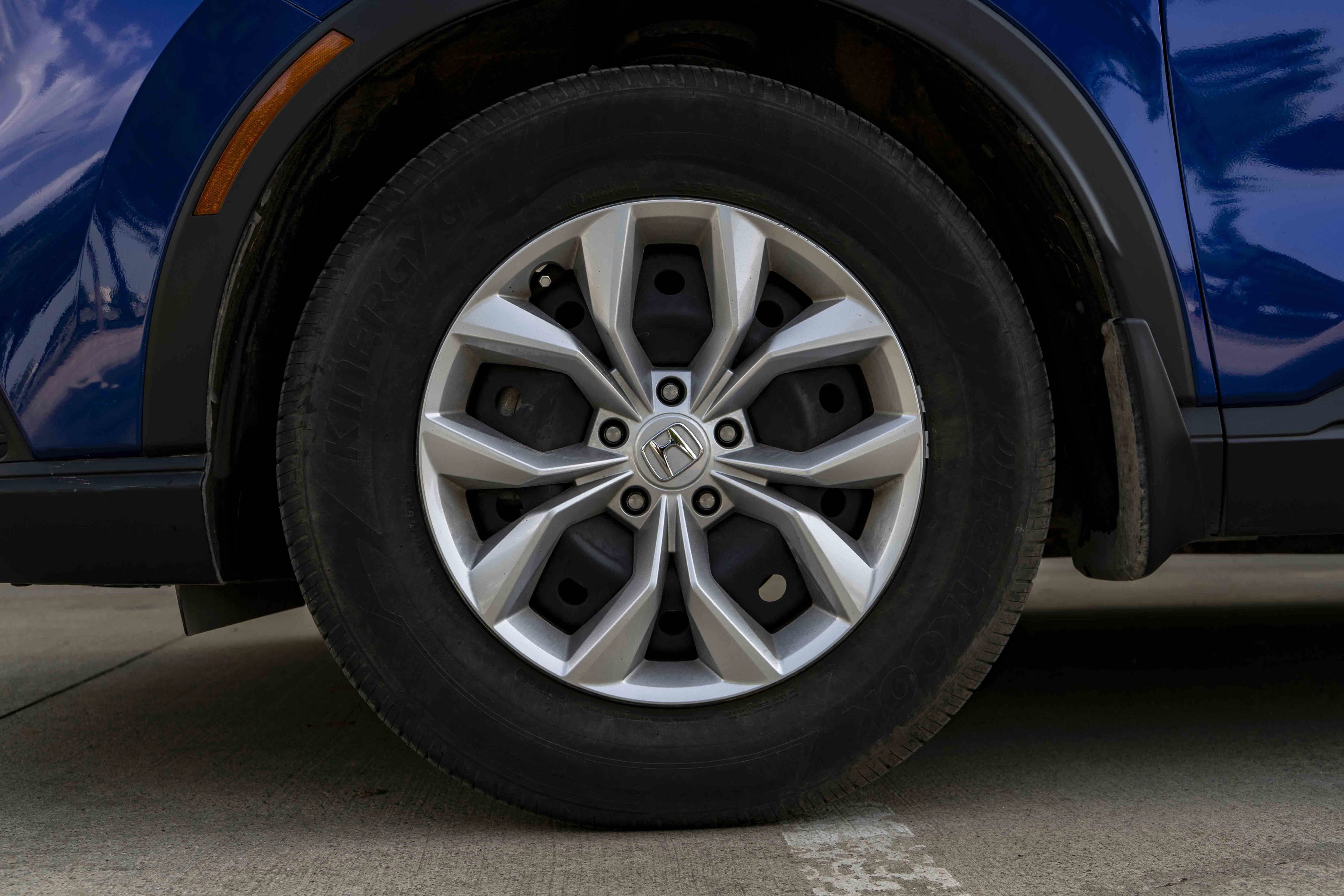 Used 2025 Honda CR-V LX image 14