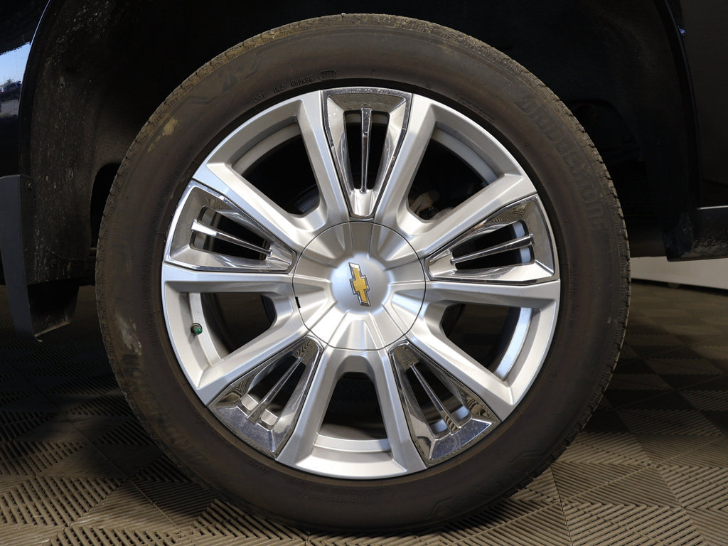 Used 2024 Chevrolet Silverado 1500 High Country w/ High Country Premium Package AWD/4WD image 23