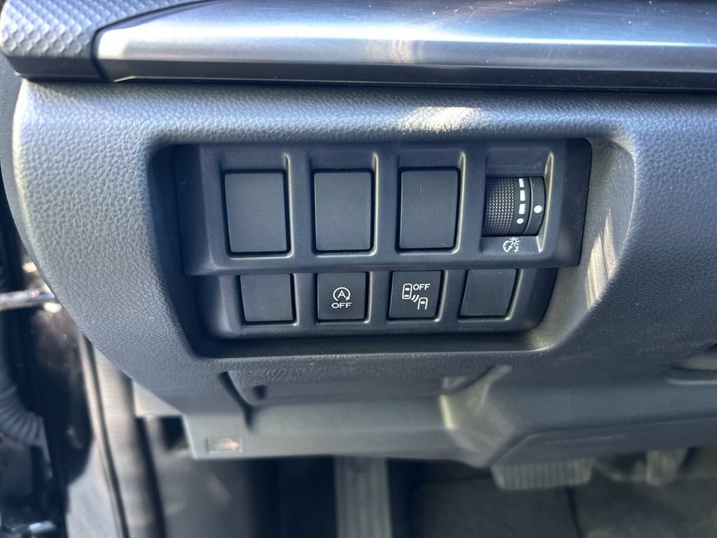 Used 2020 Subaru Forester Premium AWD/4WD image 17