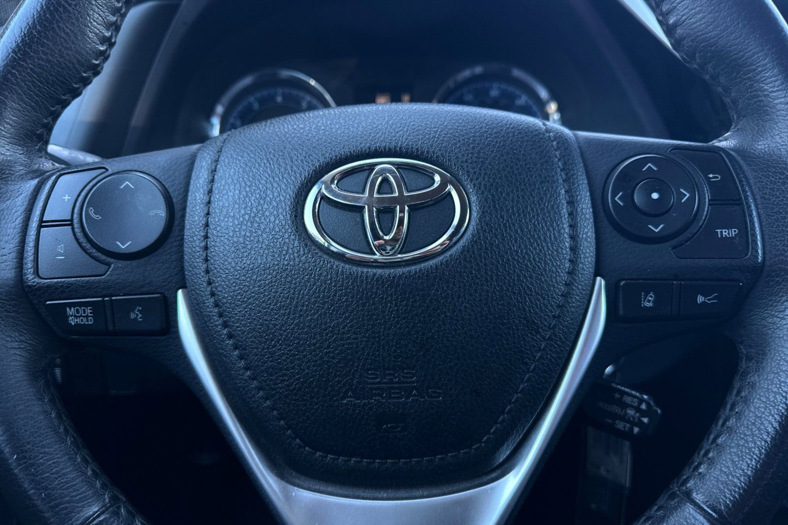 Used 2017 Toyota Corolla SE w/ Carpet Mat Package (TMS) image 22