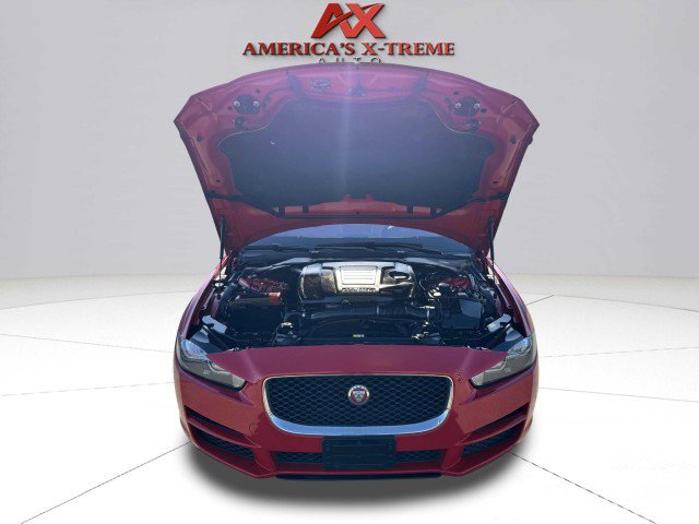 Used 2019 Jaguar XE Premium image 57