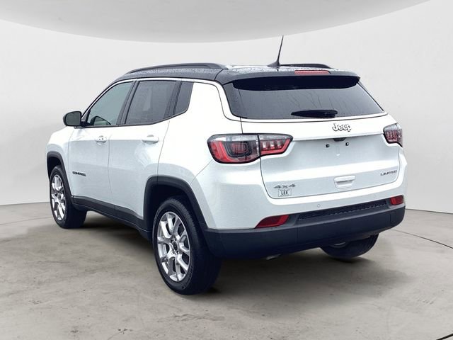 Certified 2025 Jeep Compass Limited image 3