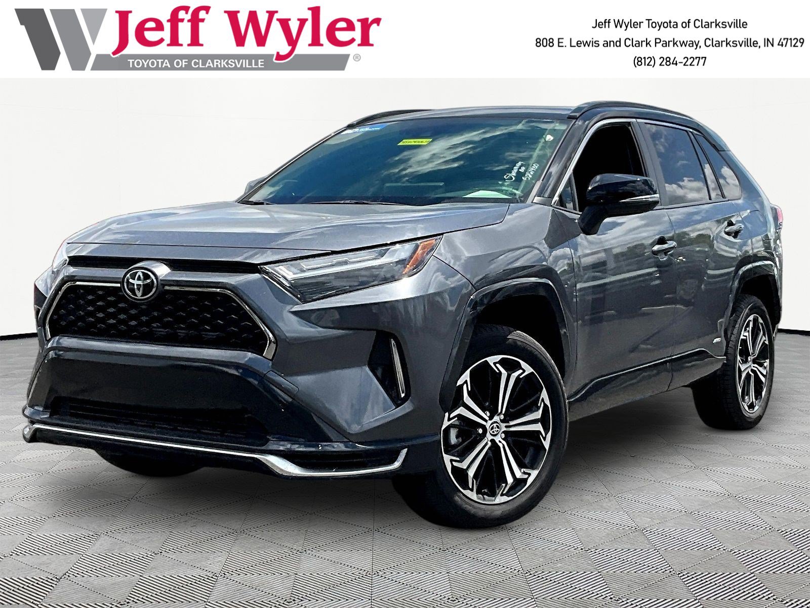 Used 2025 Toyota RAV4 XSE w/ Weather Package