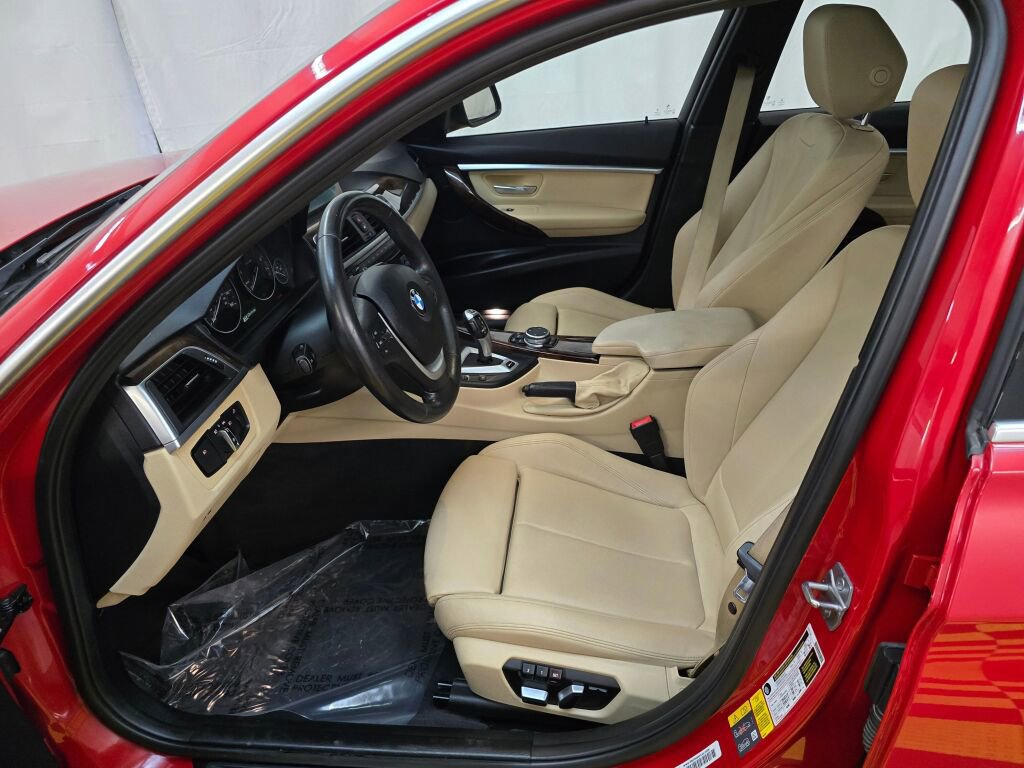 Used 2017 BMW 330e image 20