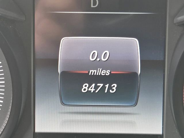 Used 2017 Mercedes-Benz GLC 300 4MATIC image 32