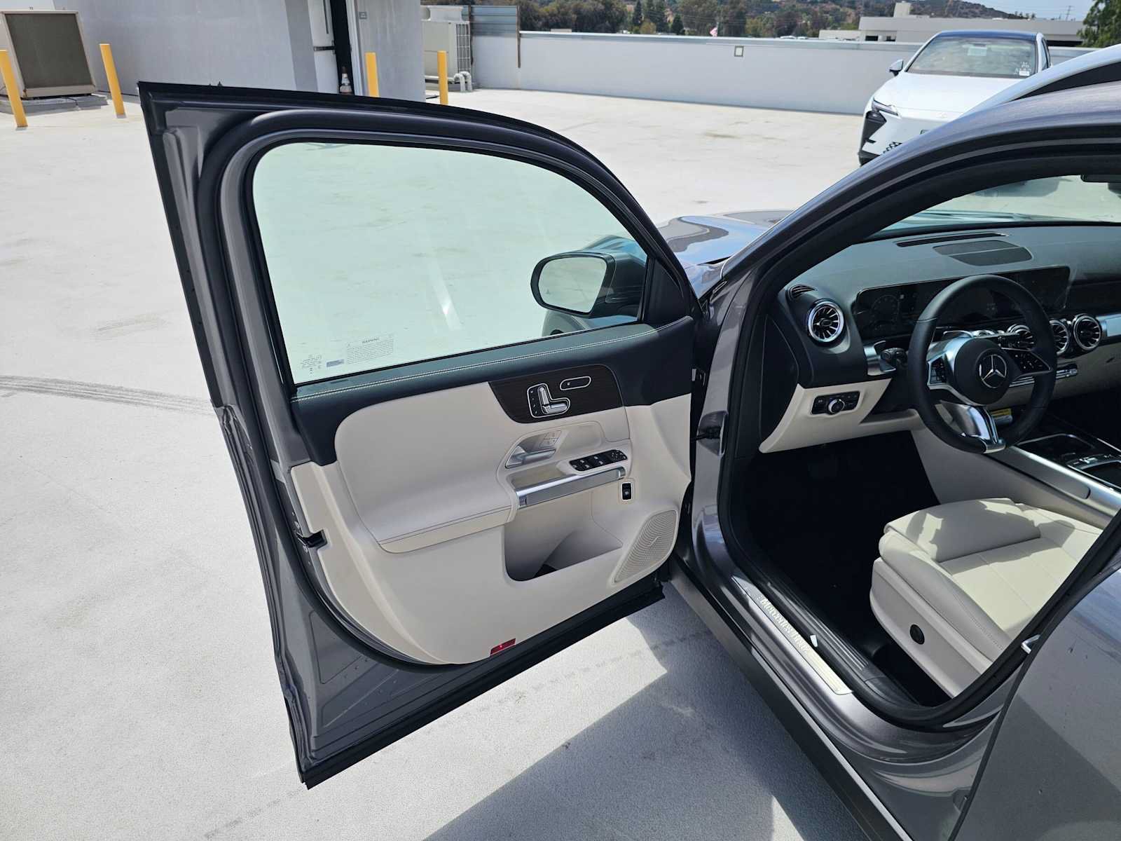New 2026 Mercedes-Benz GLB 250 image 19