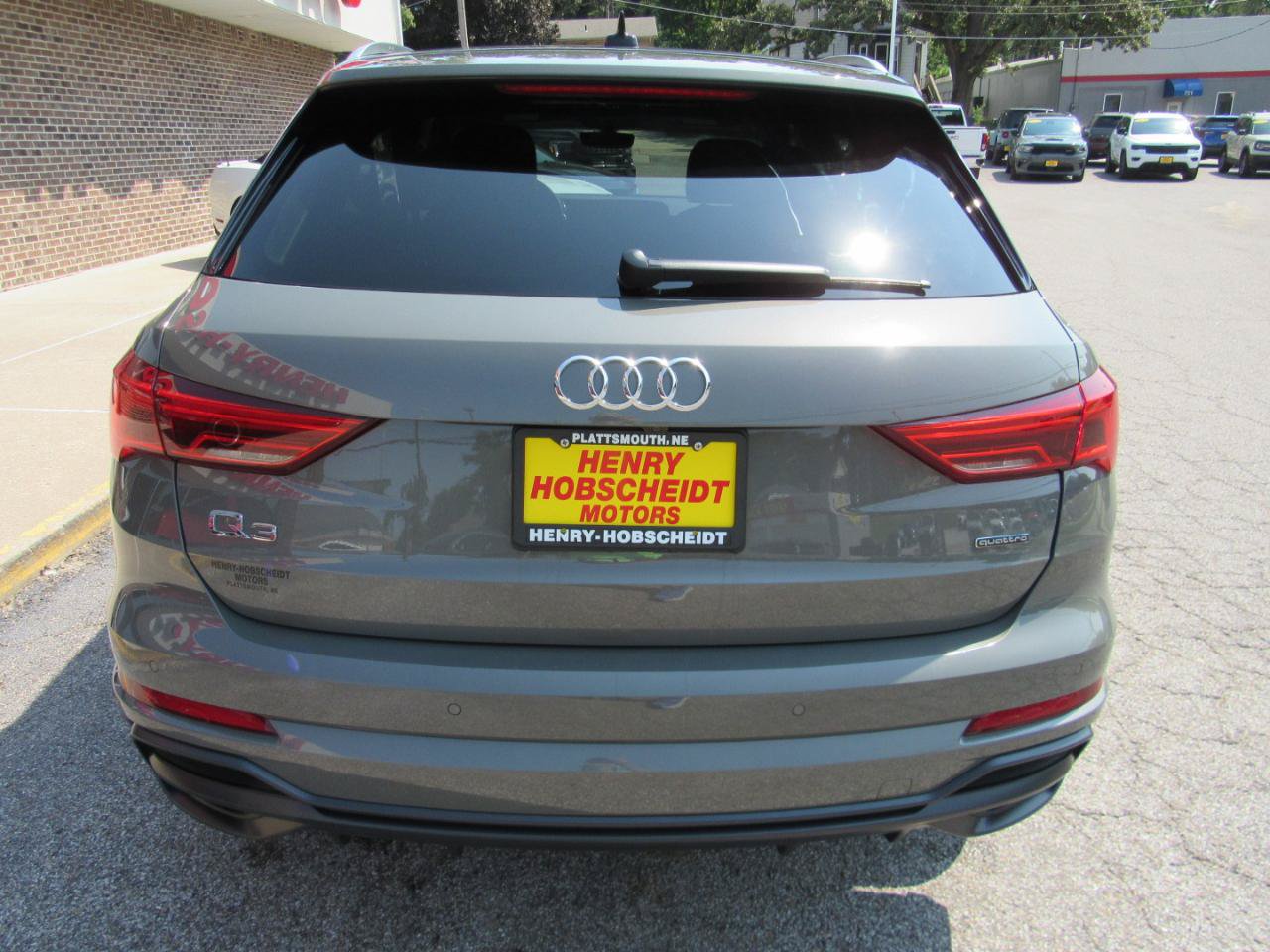 Used 2021 Audi Q3 2.0T Premium Plus w/ Premium Plus Package AWD/4WD image 3
