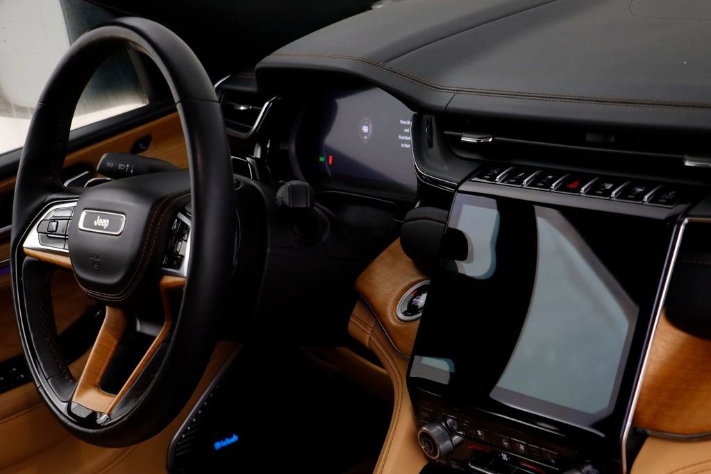 Used 2024 Jeep Grand Cherokee L Summit image 23