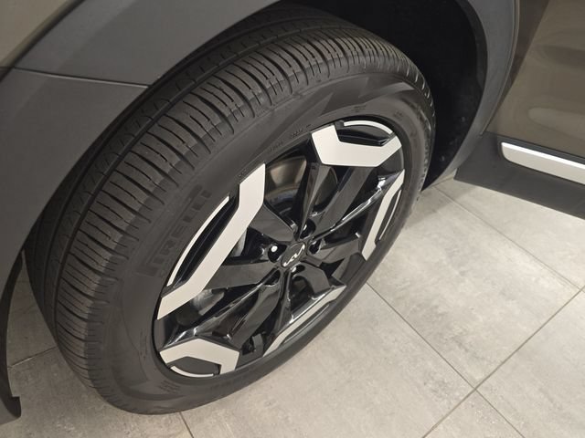 Used 2025 Kia Telluride S AWD/4WD image 40