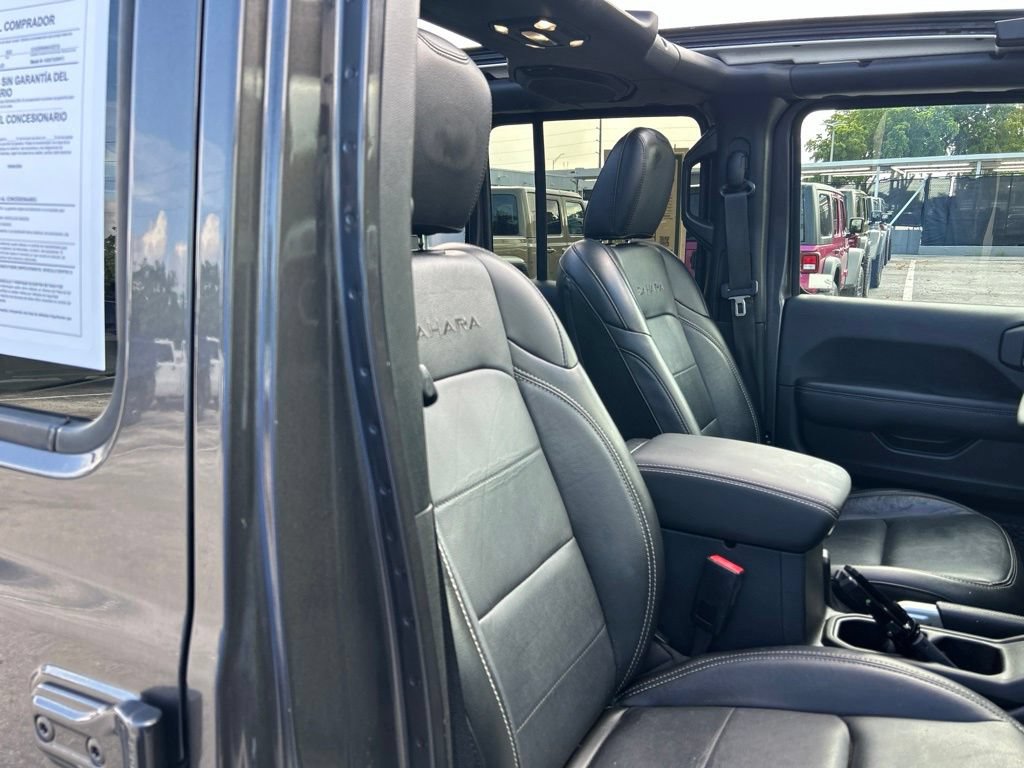 Used 2022 Jeep Wrangler Unlimited Sahara w/ Safety Group AWD/4WD image 24