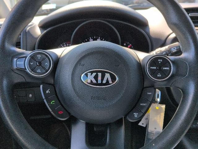 Used 2015 Kia Soul FWD image 17