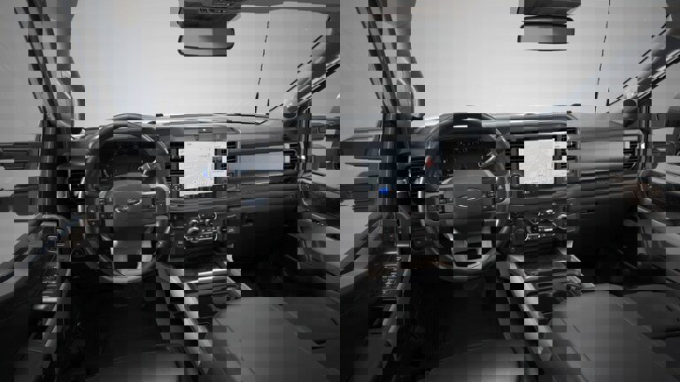 New 2026 Ford F250 Lariat w/ Black Appearance Package image 29