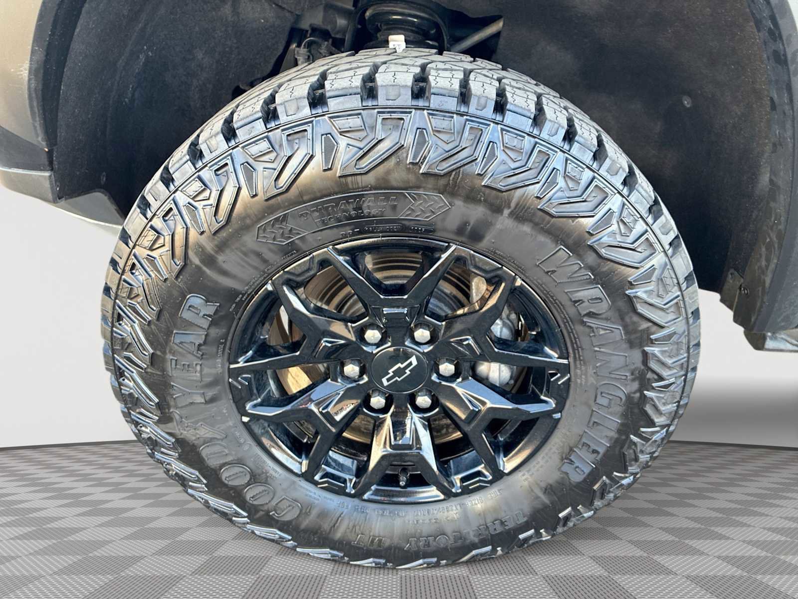 Certified 2025 Chevrolet Colorado ZR2 w/ Midnight Edition image 34