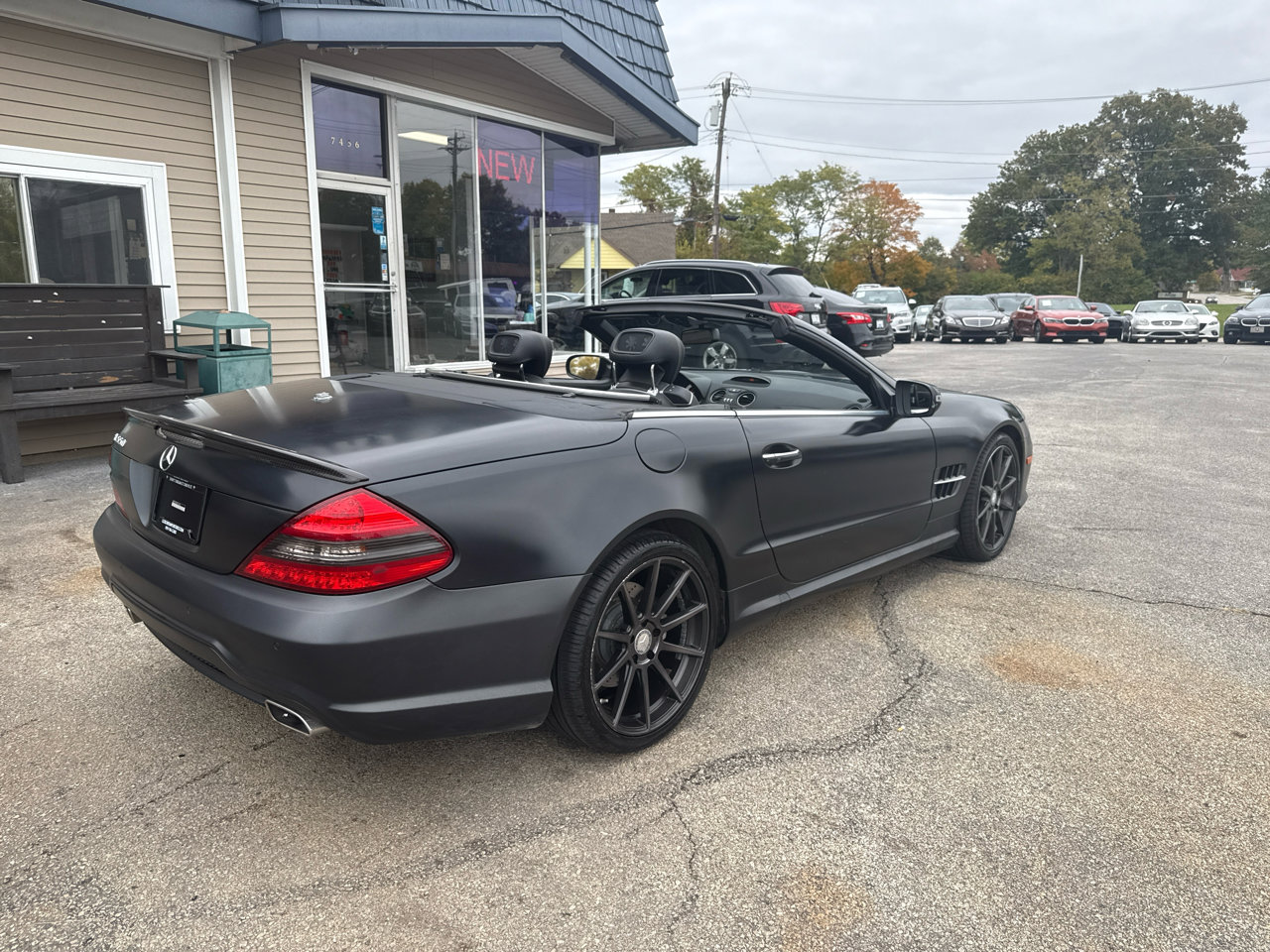 Used 2011 Mercedes-Benz SL 550 image 5