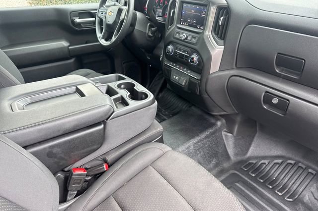 Used 2025 Chevrolet Silverado 1500 W/T image 15