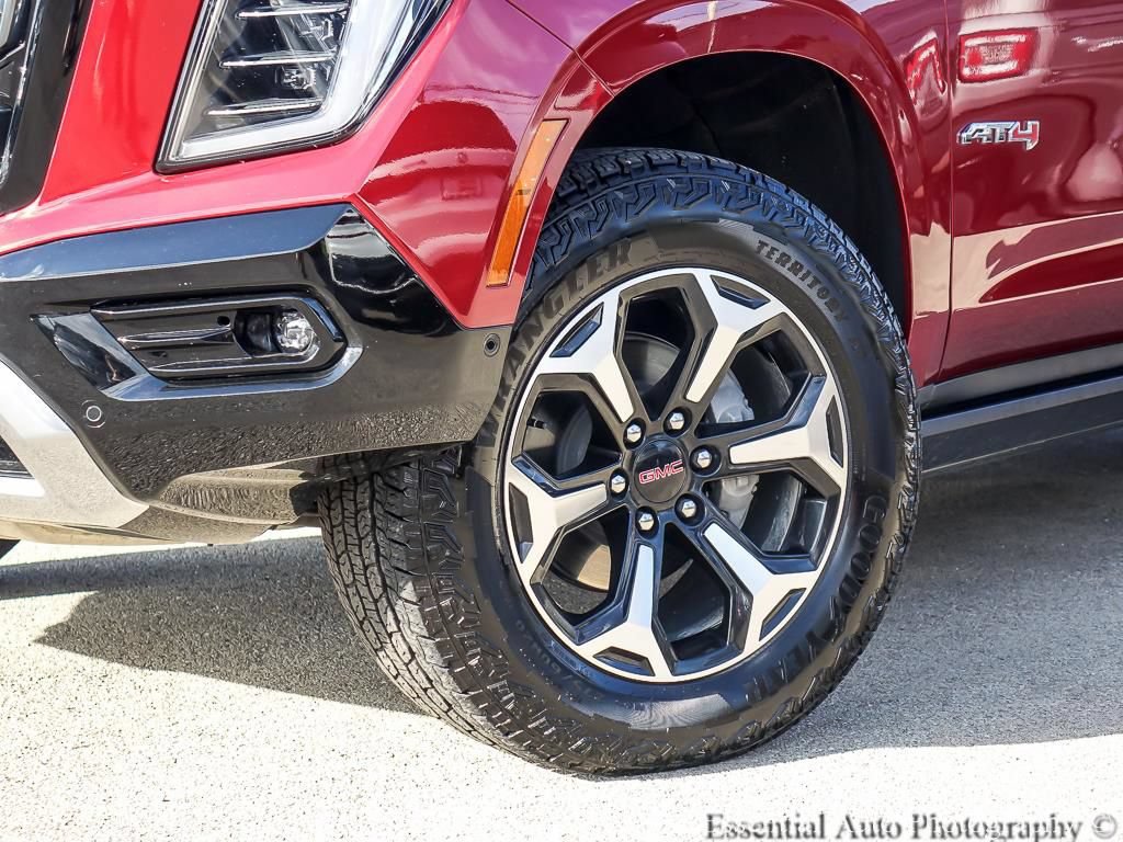 Used 2026 GMC Yukon AT4 AWD/4WD image 5