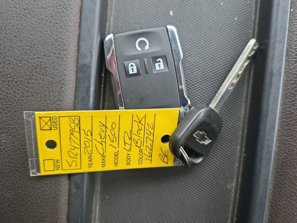 Used 2015 Chevrolet Silverado 1500 LTZ image 22