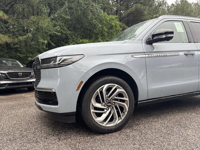 New 2027 Lincoln Navigator Reserve AWD/4WD image 10