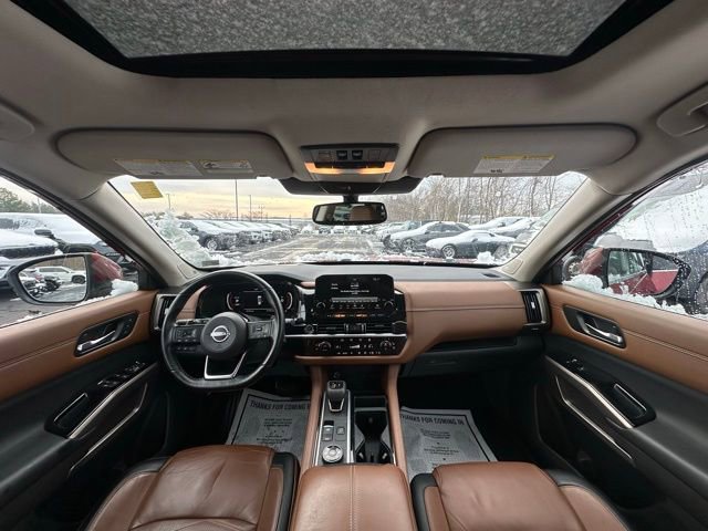 Used 2022 Nissan Pathfinder Platinum w/ Cargo Package image 2