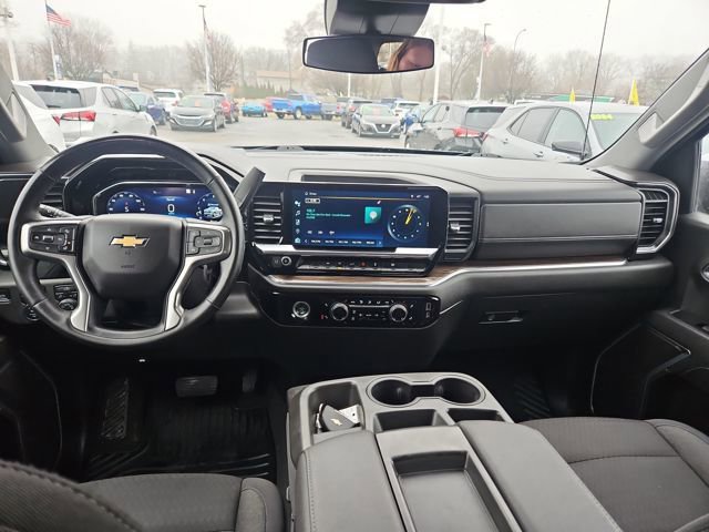 Used 2023 Chevrolet Silverado 1500 LT image 12