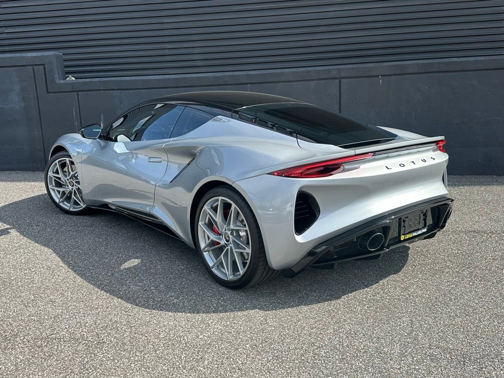 Used 2026 Lotus Emira SE image 3
