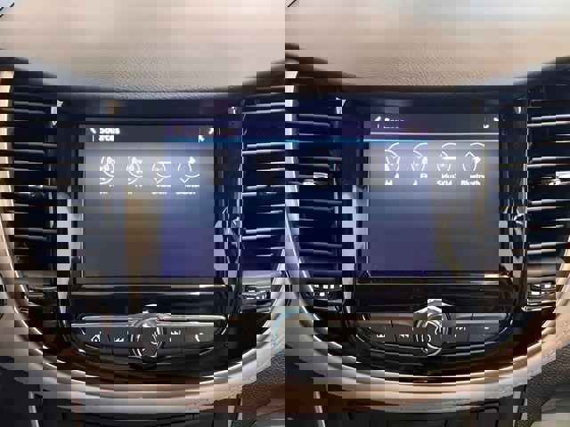 Used 2021 Chevrolet Trax LT w/ Premium Seat Package image 19