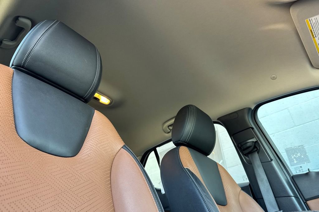 Used 2021 Buick Encore GX Essence FWD image 19