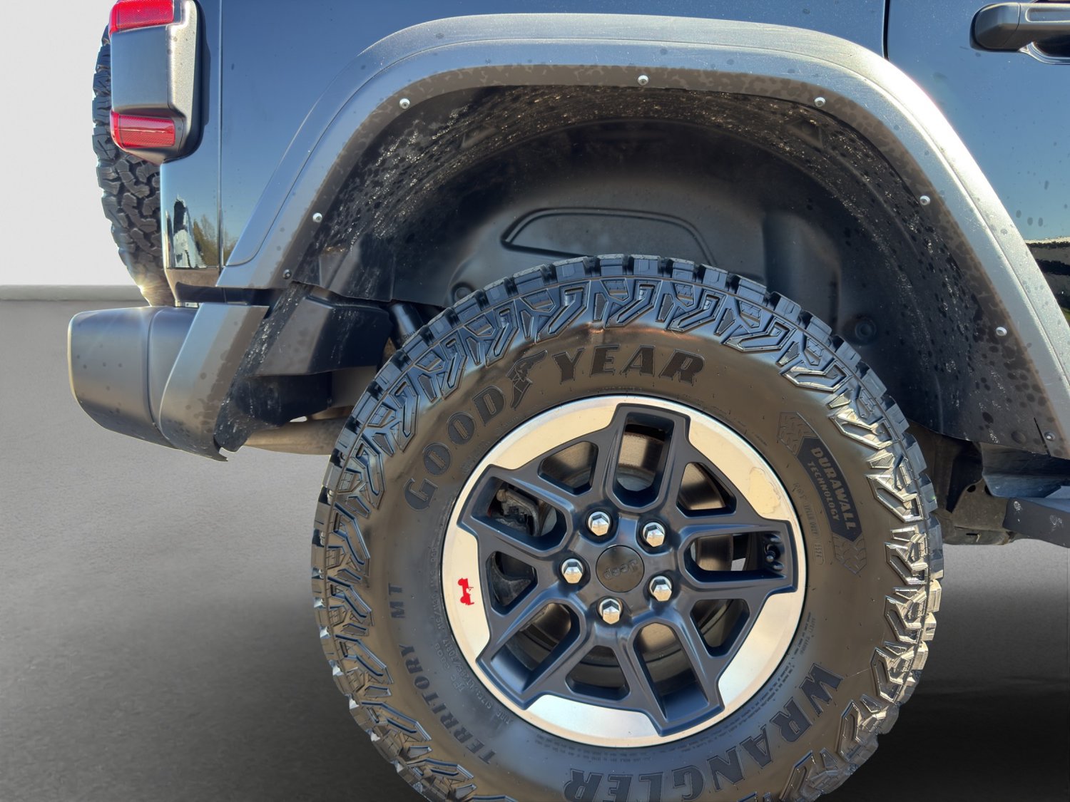 Used 2022 Jeep Wrangler Unlimited Rubicon w/ Cold Weather Group AWD/4WD image 36