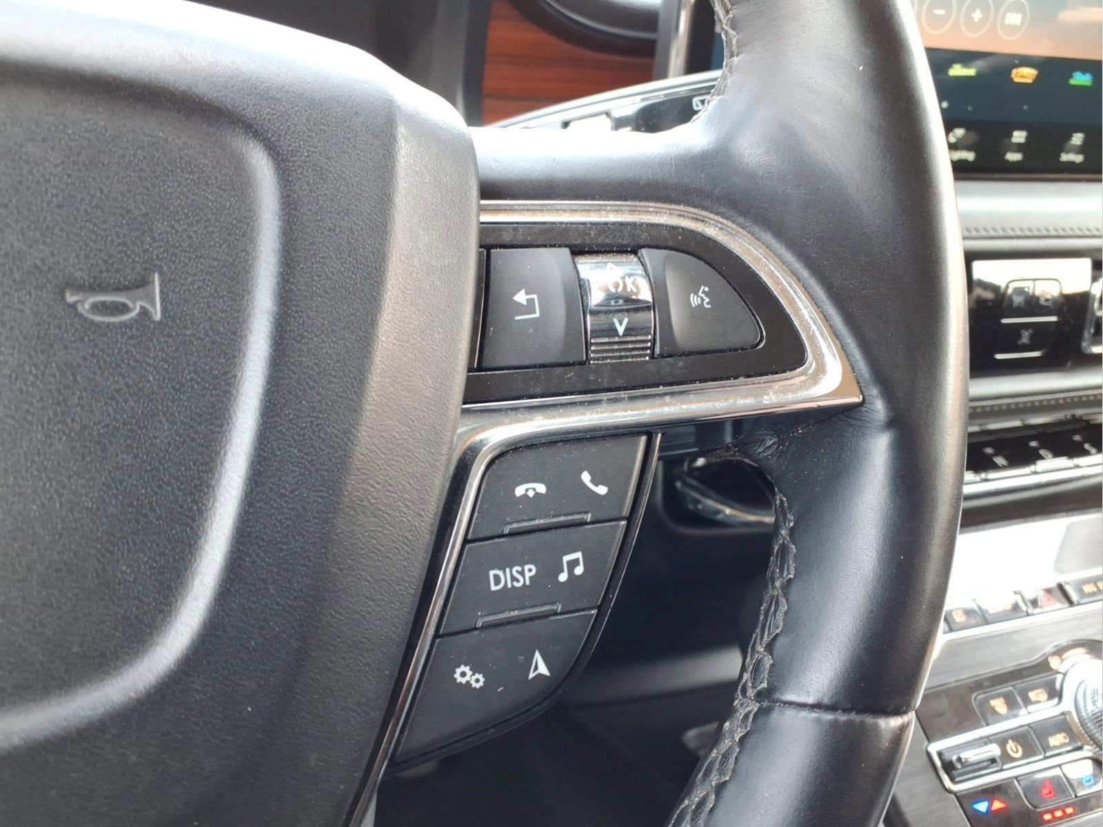 Used 2023 Lincoln Nautilus Reserve w/ Cargo Utility Package AWD/4WD image 24