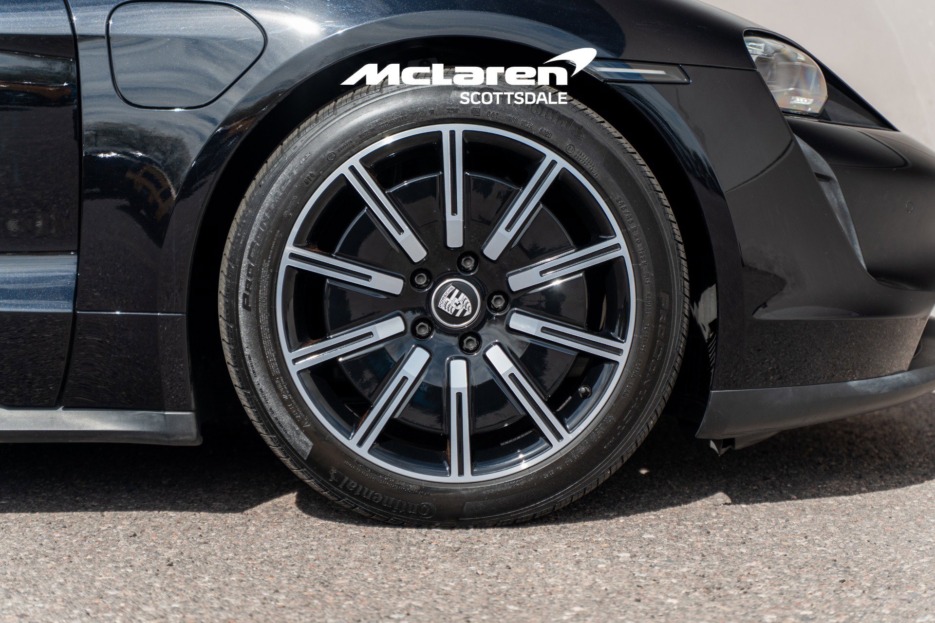 Used 2021 Porsche Taycan image 22