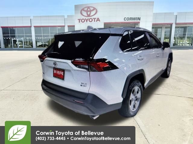 Used 2025 Toyota RAV4 XLE image 17