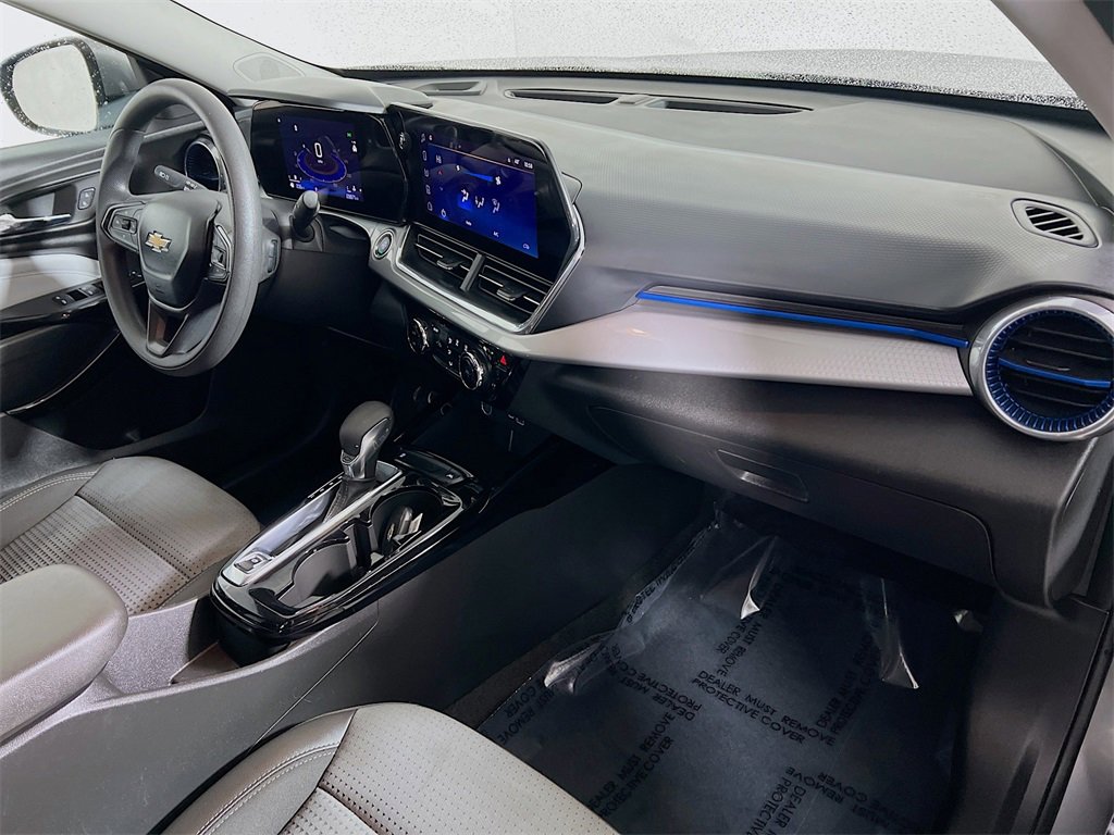 Used 2024 Chevrolet Trax LT image 26