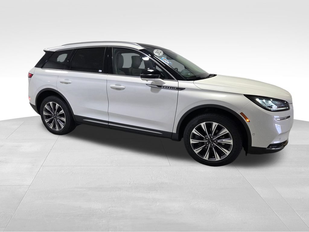 Used 2022 Lincoln Corsair Reserve w/ Equipment Group 201A AWD/4WD image 30