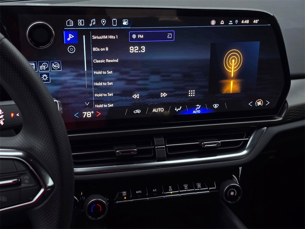 Used 2025 Chevrolet Equinox EV LT w/ Convenience Package image 26