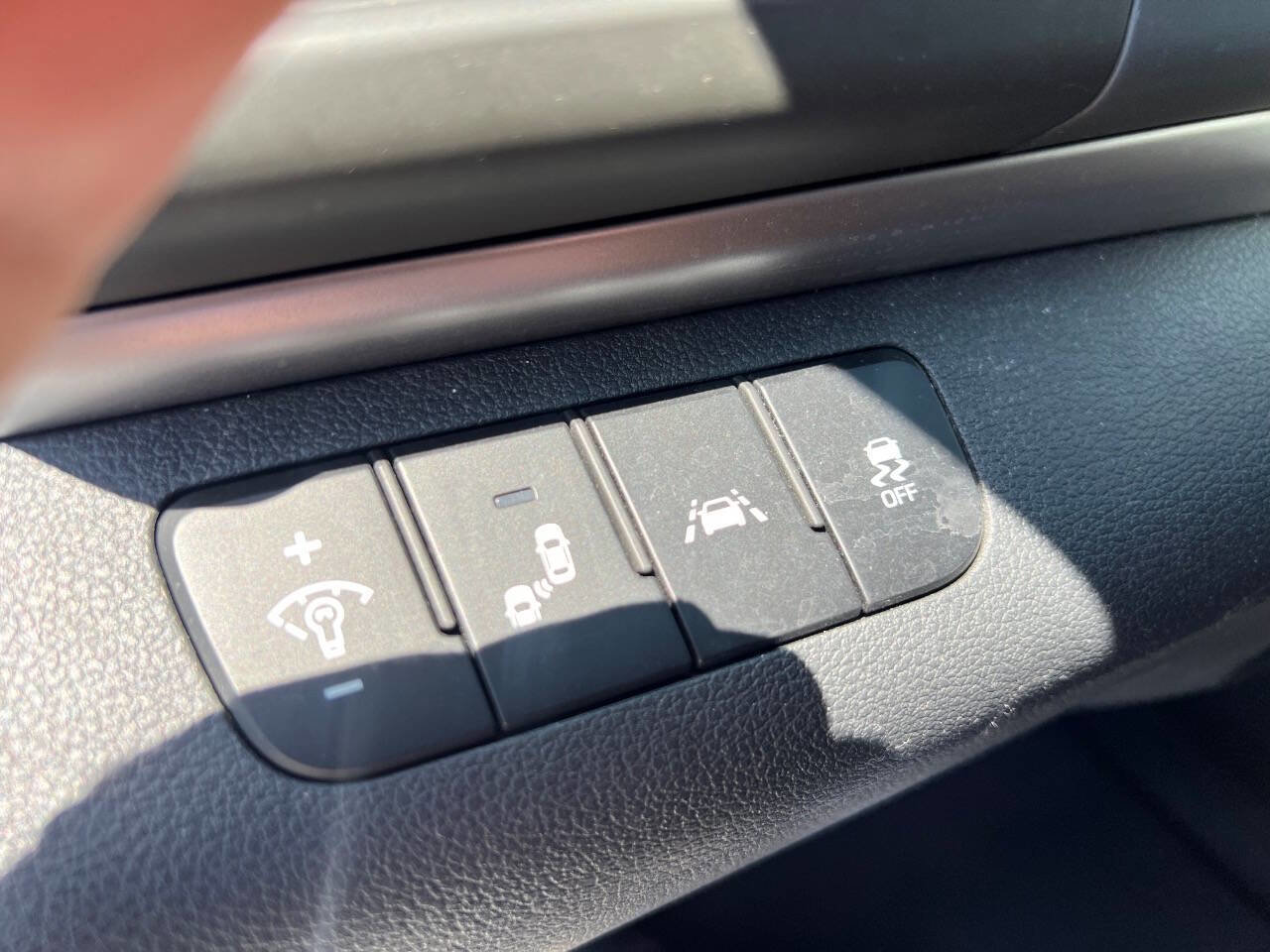 Used 2020 Hyundai Elantra Value Edition w/ Cargo Package (C1) image 20