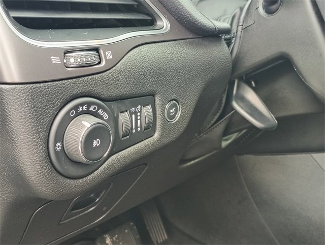 Used 2021 Jeep Cherokee Latitude Lux w/ Comfort/Convenience Group image 13