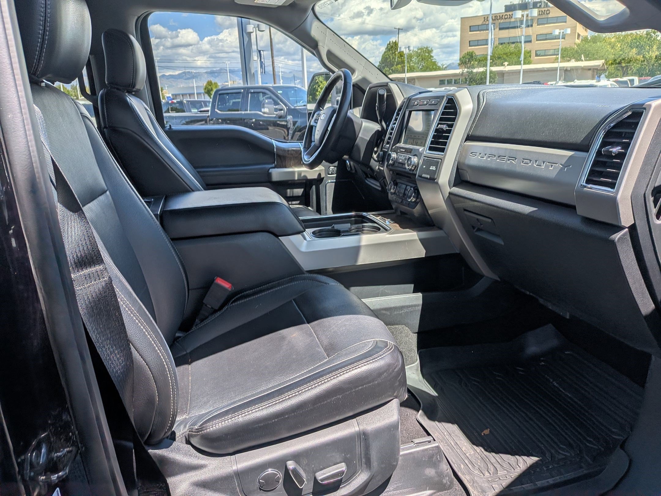 Used 2018 Ford F350 Lariat w/ Lariat Ultimate Package AWD/4WD image 35