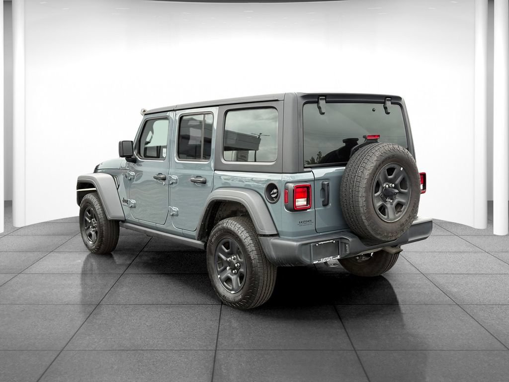 Used 2025 Jeep Wrangler Unlimited Sport AWD/4WD image 5
