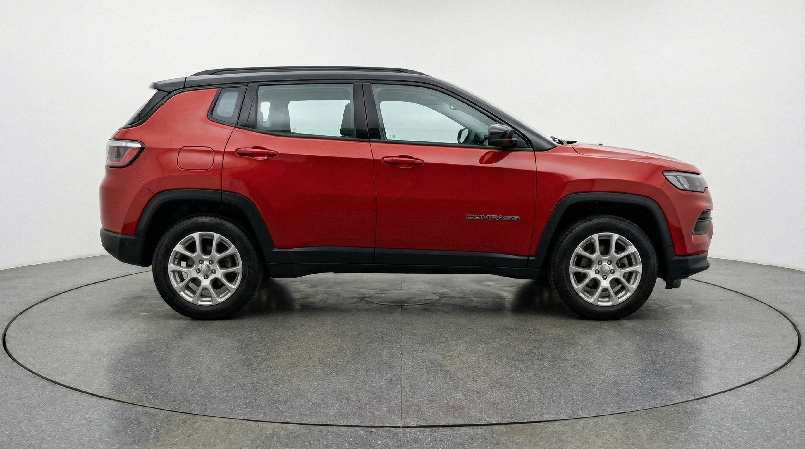 Used 2025 Jeep Compass Limited image 11