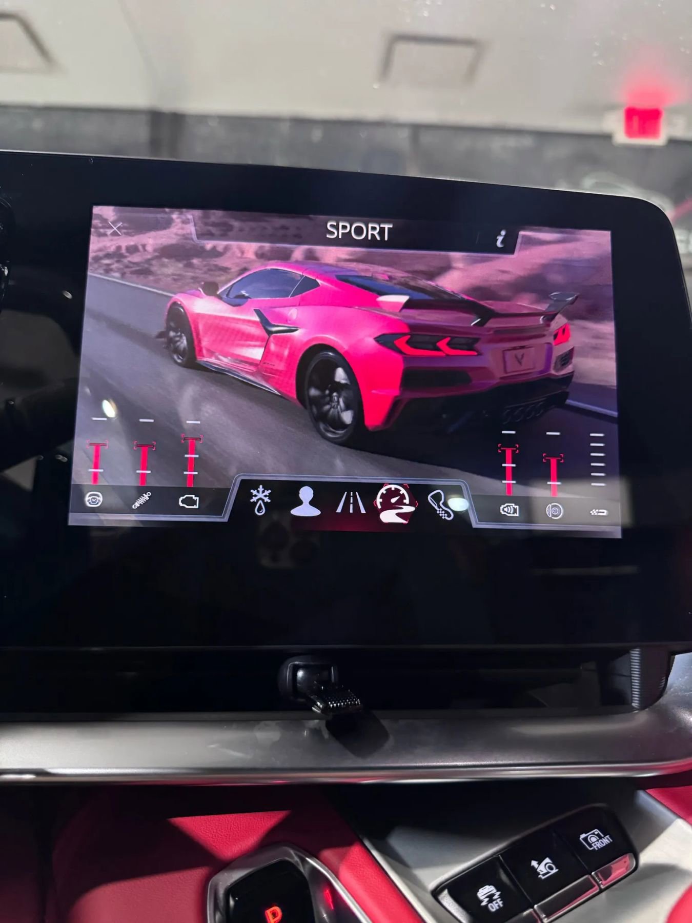 Used 2025 Chevrolet Corvette Z06 image 32