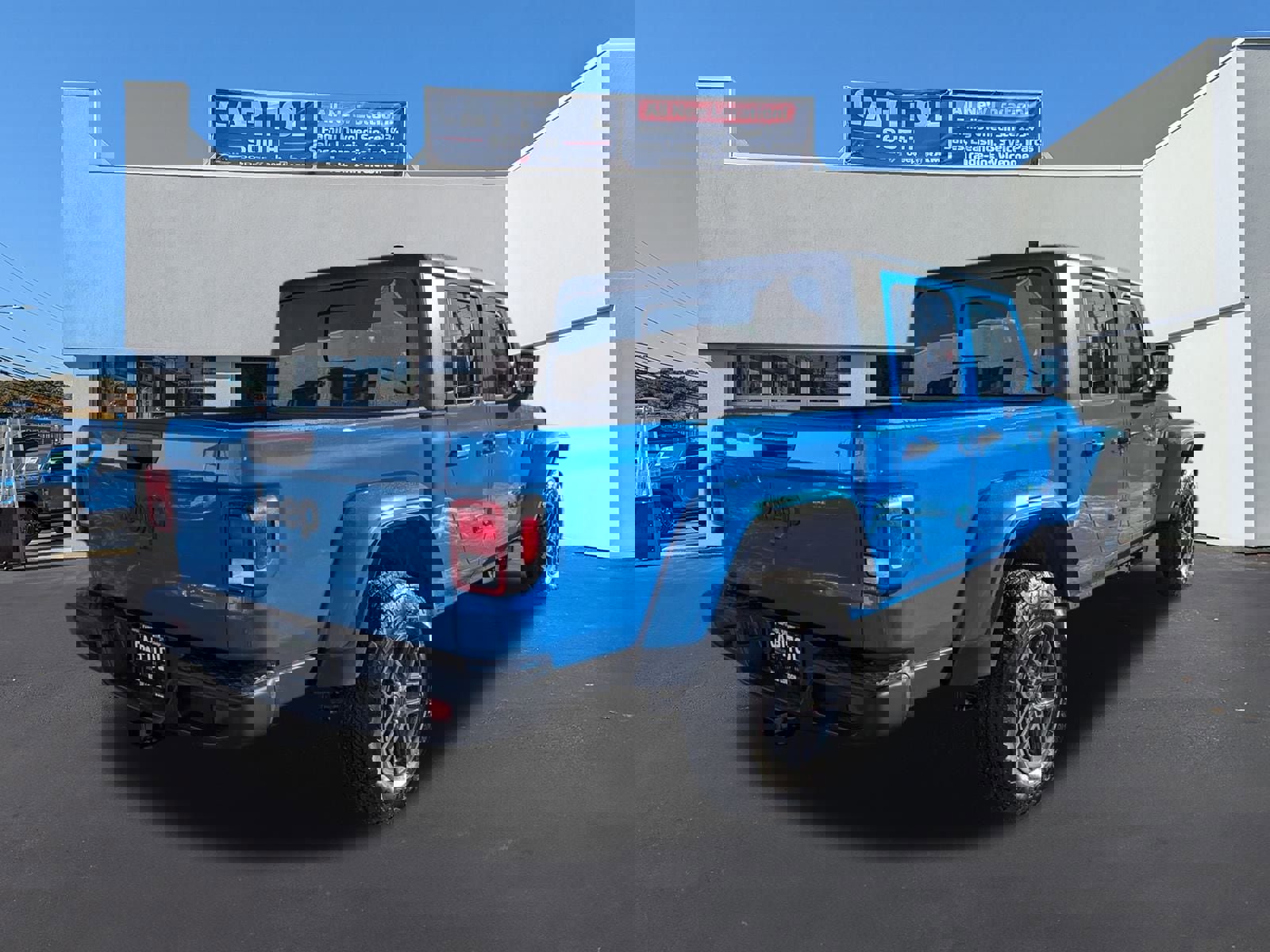 New 2026 Jeep Gladiator Sport image 3