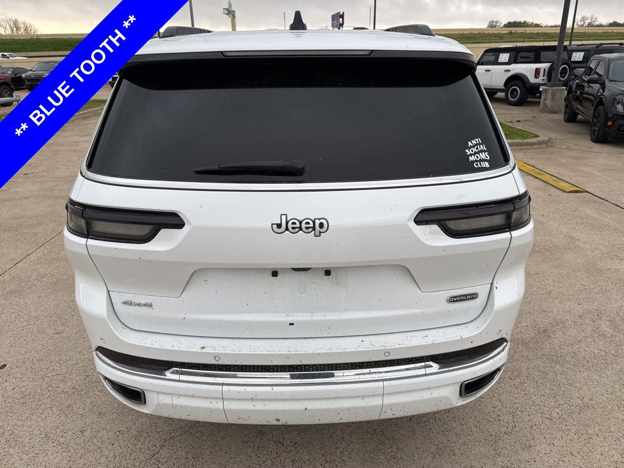 Used 2024 Jeep Grand Cherokee L Overland w/ Rear Seat Video Group I image 9