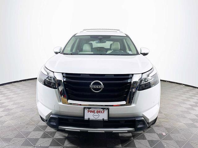 Certified 2025 Nissan Pathfinder SL AWD/4WD image 2