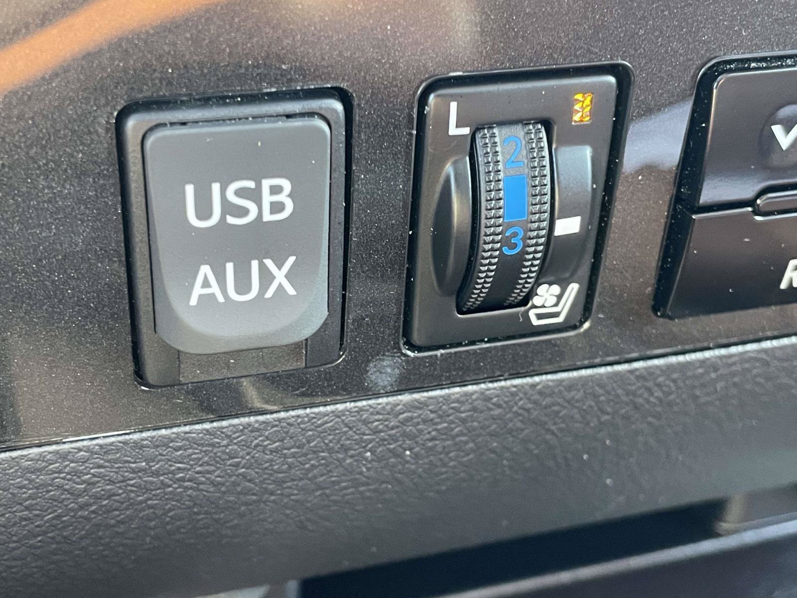 Used 2018 Toyota Sequoia Platinum RWD image 26
