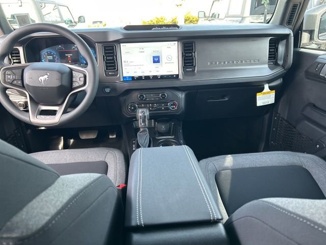 New 2025 Ford Bronco 4-Door image 13